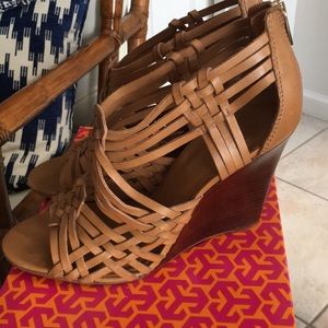 Tory Burch Tevray sandals